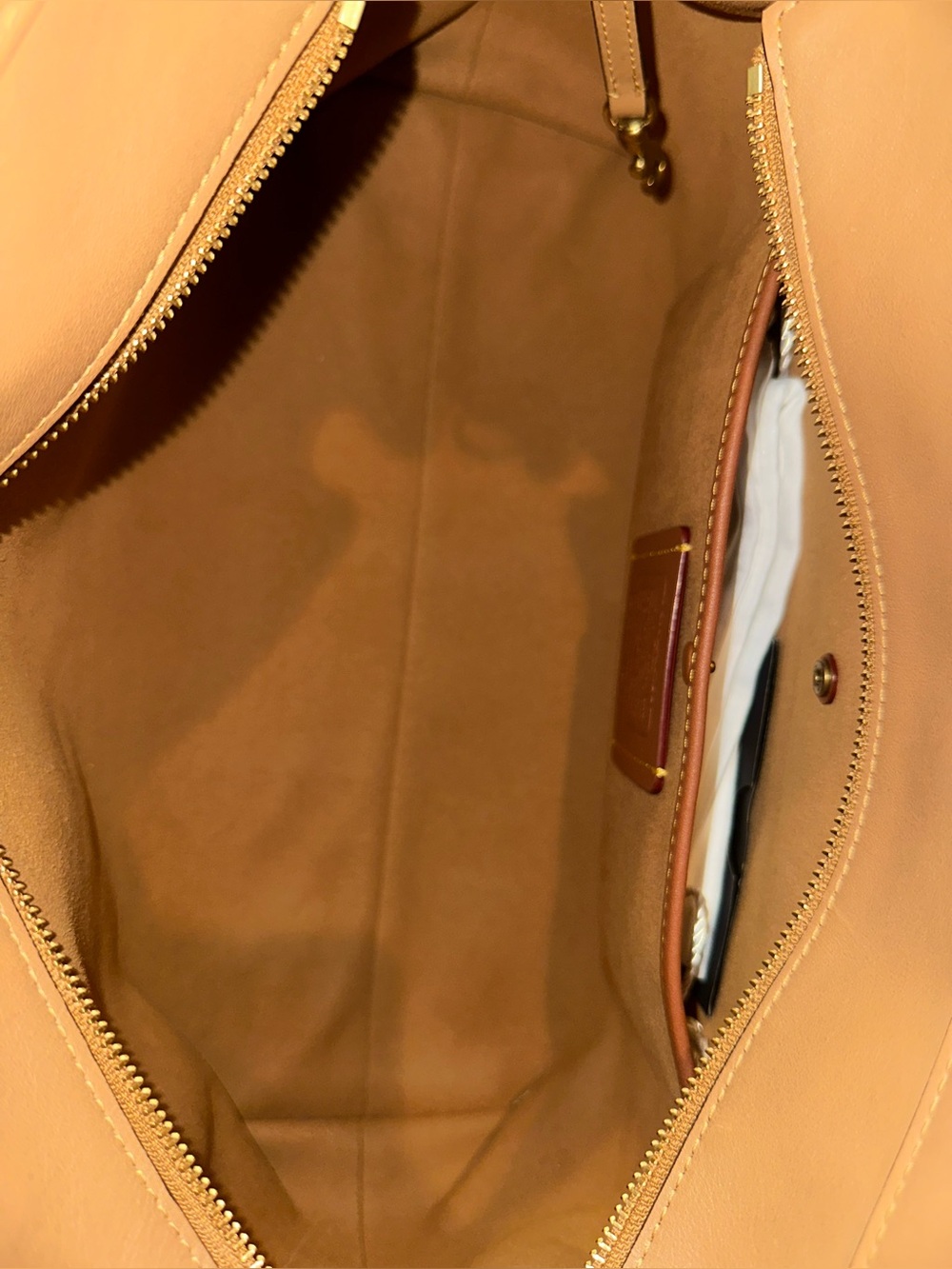 COACH Soft Empire Carryall 40 Honey - Picture 9 of 11